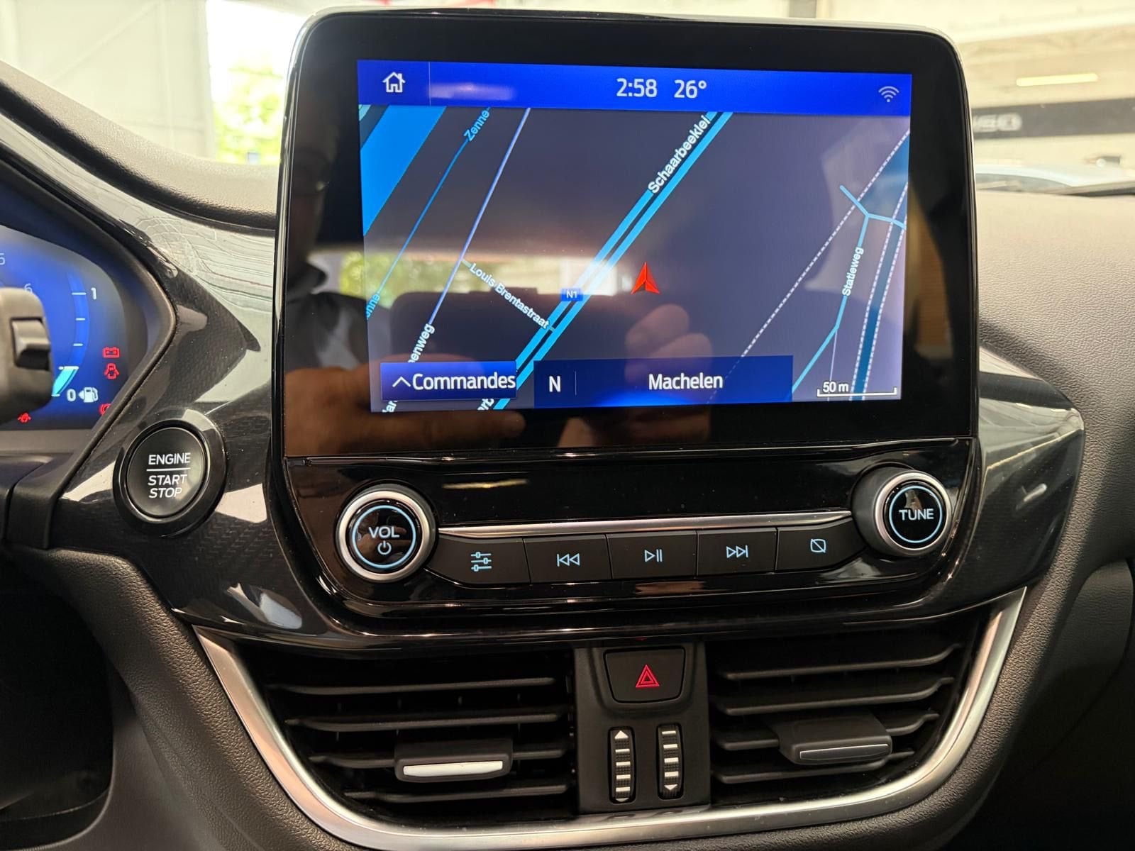 Tweedehands Autos In Beveren | Ford Puma St-Line - Carplay/Android Auto - Winter Pack!!