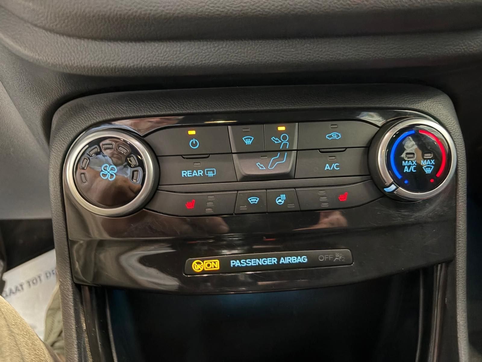 Tweedehands Autos In Beveren | Ford Puma St-Line - Carplay/Android Auto - Winter Pack!!