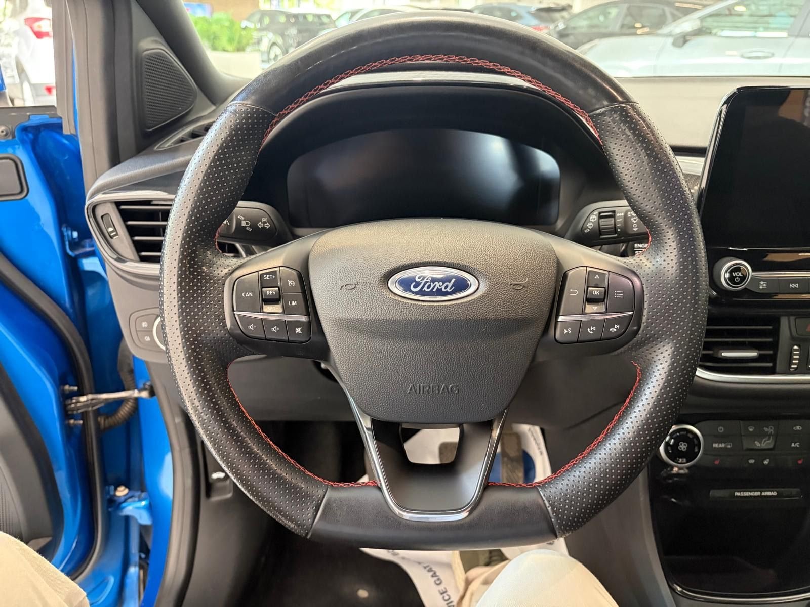 Tweedehands Autos In Beveren | Ford Puma St-Line - Carplay/Android Auto - Winter Pack!!