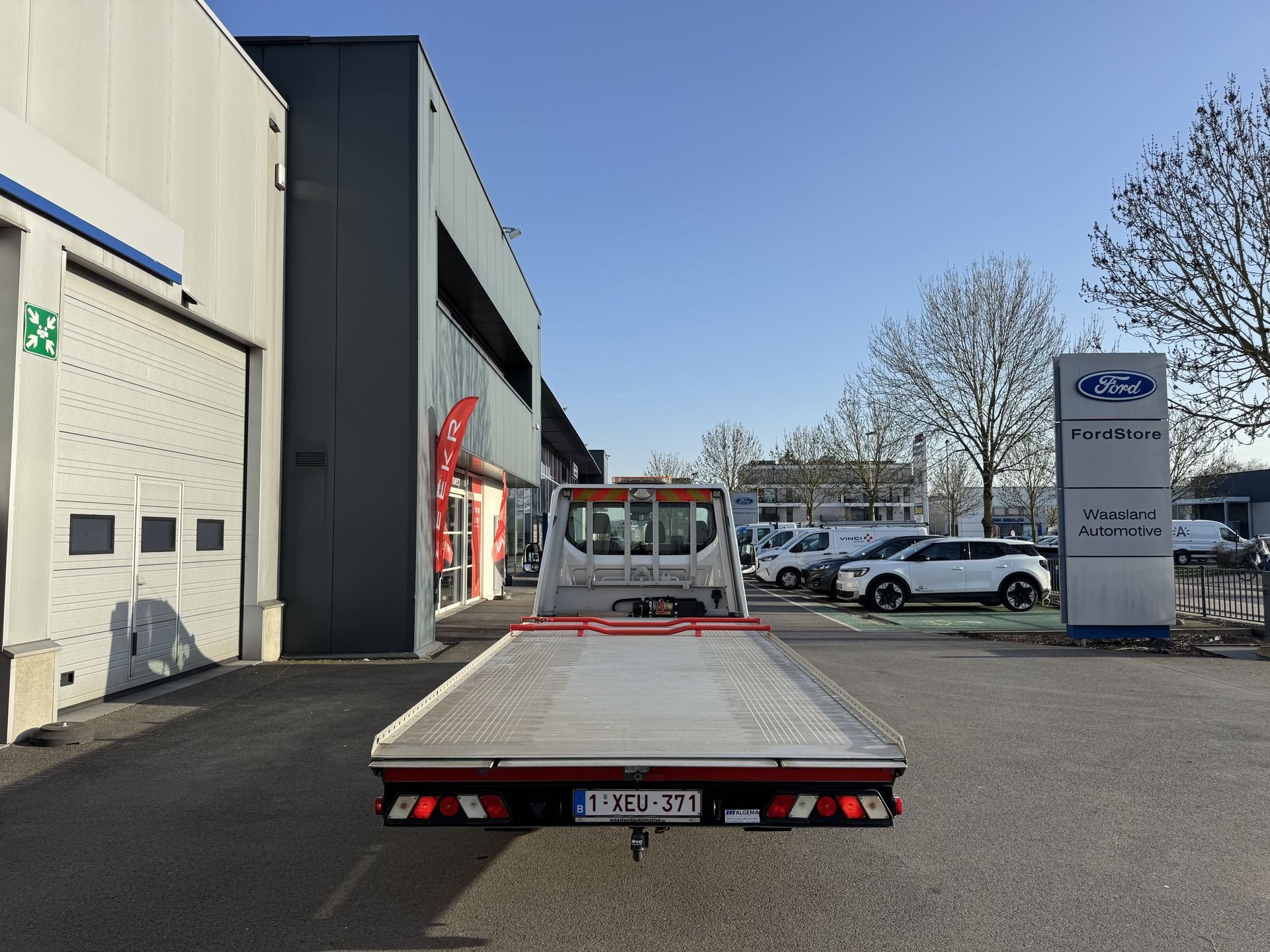 Tweedehands Autos In Beveren | Ford Transit Autotransport - €44.990 Excl. Btw!!