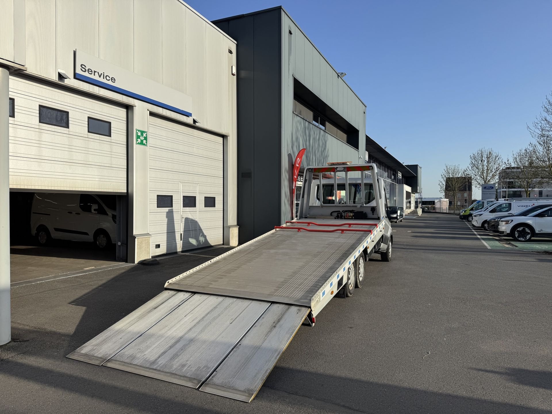 Tweedehands Autos In Beveren | Ford Transit Autotransport - €44.990 Excl. Btw!!
