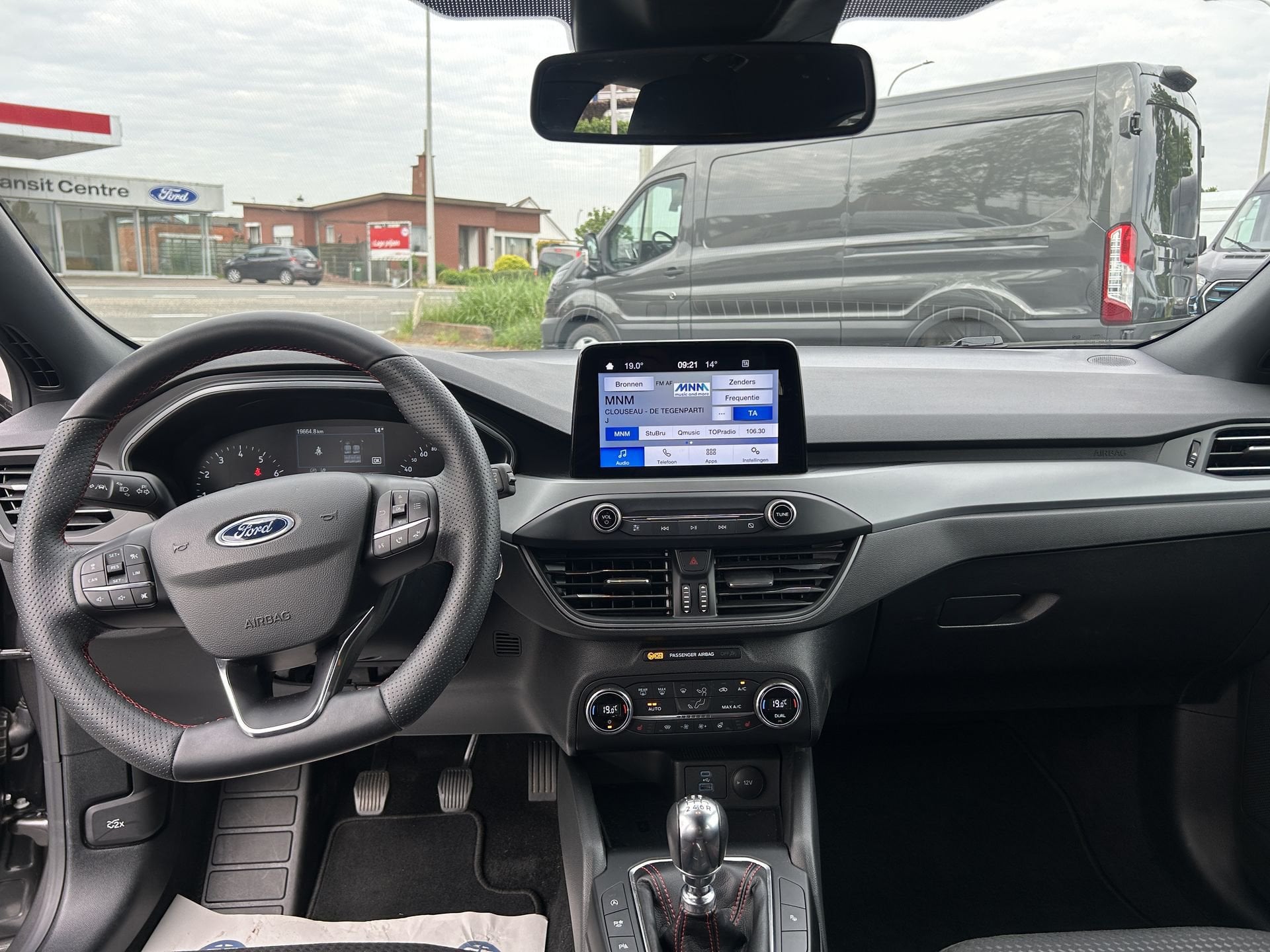 Tweedehands Autos In Lokeren | Ford Focus Ecoboost Mhev St-Line Style