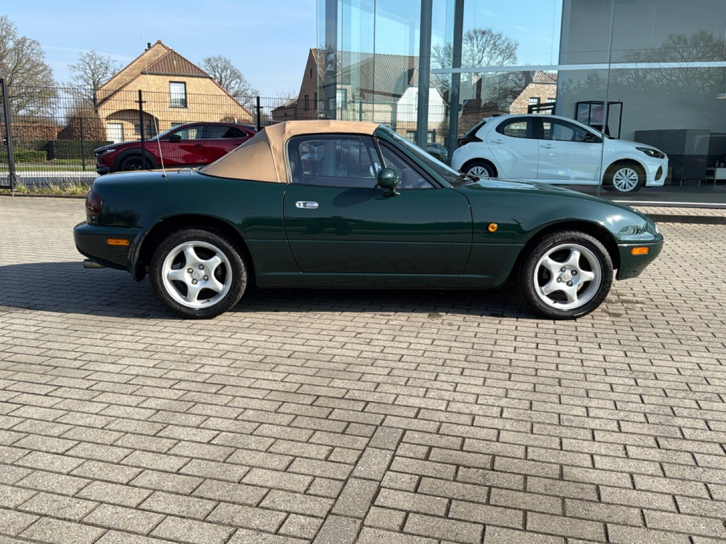 Tweedehands Autos In Meerhout | Mazda Mx-5 Verzamelwagen - Oldtimer Na 16 Maanden !!!