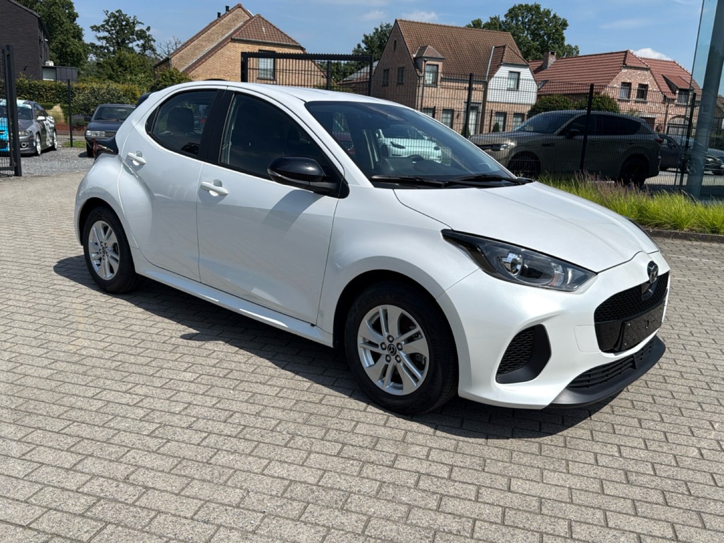 Tweedehands Autos In Meerhout | Mazda Mazda2 Hybrid 1.5 Hybrid Vvt-I 116 Exclusive-Line