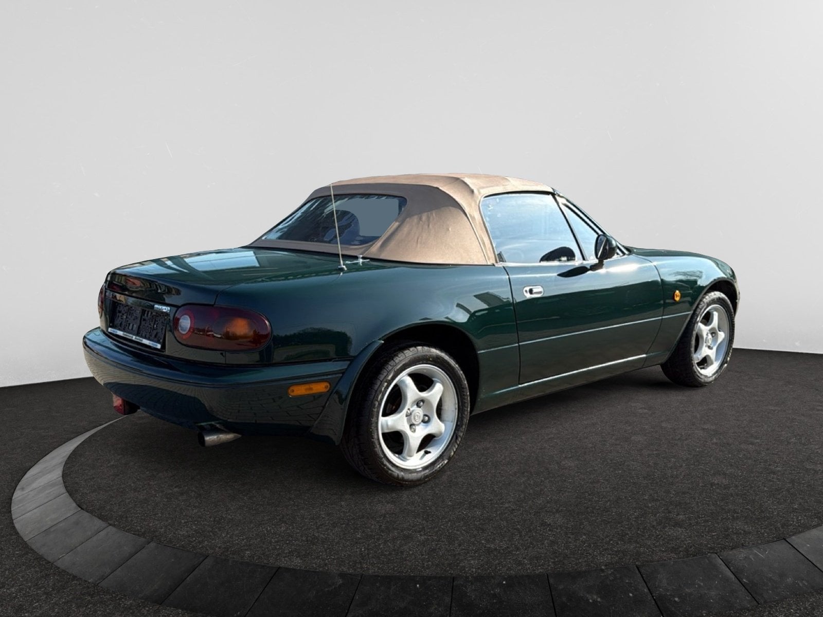 Tweedehands Autos In Meerhout | Mazda Mx-5 Verzamelwagen - Oldtimer Na 16 Maanden !!!