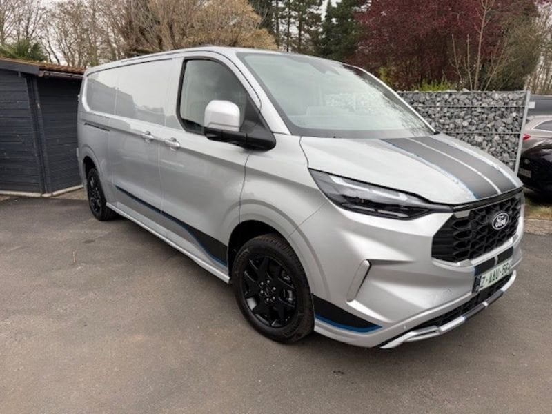 Ford Transit 320L TD Sport AUT