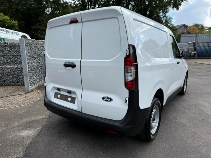 Ford Transit Courier - foto 4