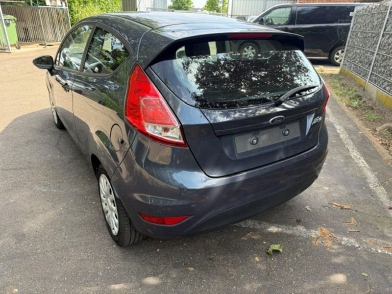Ford Fiesta - foto 3